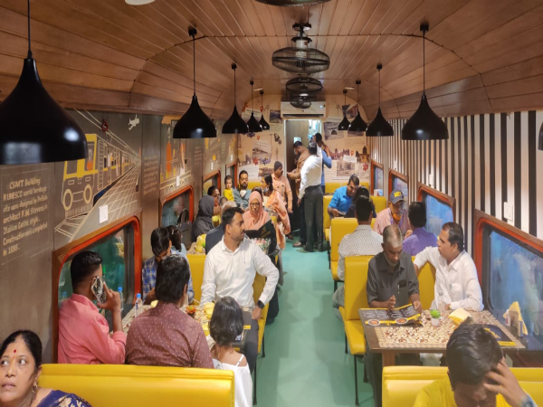 Restaurant on Wheels_1&nb