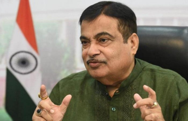 Seat belts mandatory for all passengers in car, violators to be fined Gadkari
