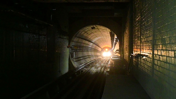 Kolkata Metro makes history as it conducts India's first underwater ...